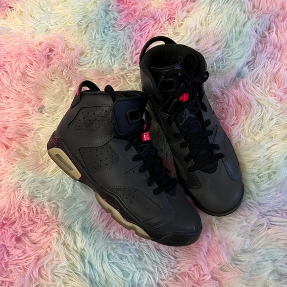 Air Jordan Retro 6 Reflective Sneakers